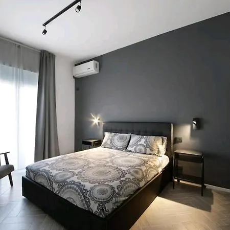 La Petite Maison Gelone Apartament *